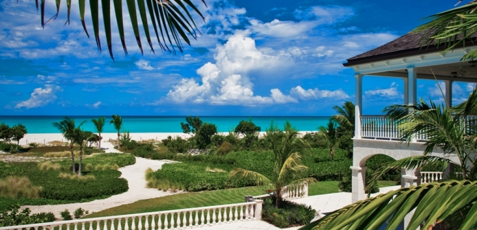 Amazing Grace Luxury Beachfront Estate In Turks and Caicos - Swimming Pool & Ocean View