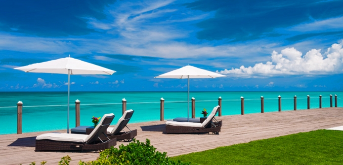 Conch Villa Turks and Caicos Oceanfront Estate - Oceanfront Lounge Chairs